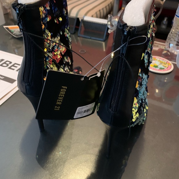 Ladies Sequin Booties - Picture 2 of 7